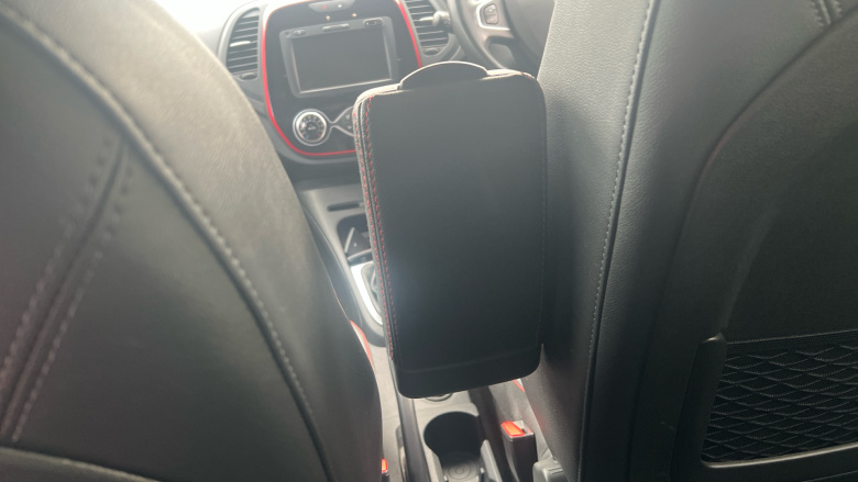 Renault Captur 1.3 TCE 130 S Edition 5dr Petrol Hatchback